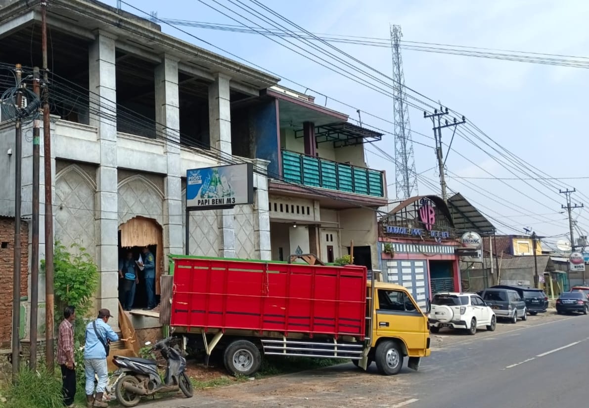 Bos Karaoke Gagal Lunasi Utang ke Bank Rp 150 Juta, Bangunan Senilai Rp 1,5 Miliar Disita Pengadilan