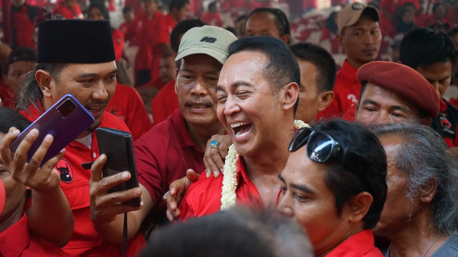 Kader PDI Perjuangan Bacalon Gubernur Jateng Andika Perkasa Diteriaki Rambo