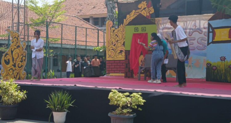 SMAN 3 Kota Pekalongan Mengadakan Kegiatan Ghasta Fest Menampilkan Seni dan Kreativitas Jawa