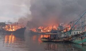 Kembali Puluhan Kapal Ikan di Pelabuhan Tegal Terbakar