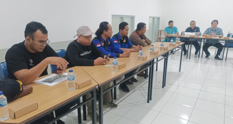 Juru Parkir Jalan Barito Didampangi LSM Robin Hood 23 Geruduk RSU Budi Rahayu Kota Pekalongan