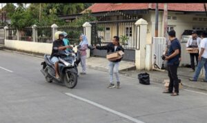 Persatuan Wartawan Indonesia Kota Pekalongan Bagi Ratusan Paket Berbuka Puasa